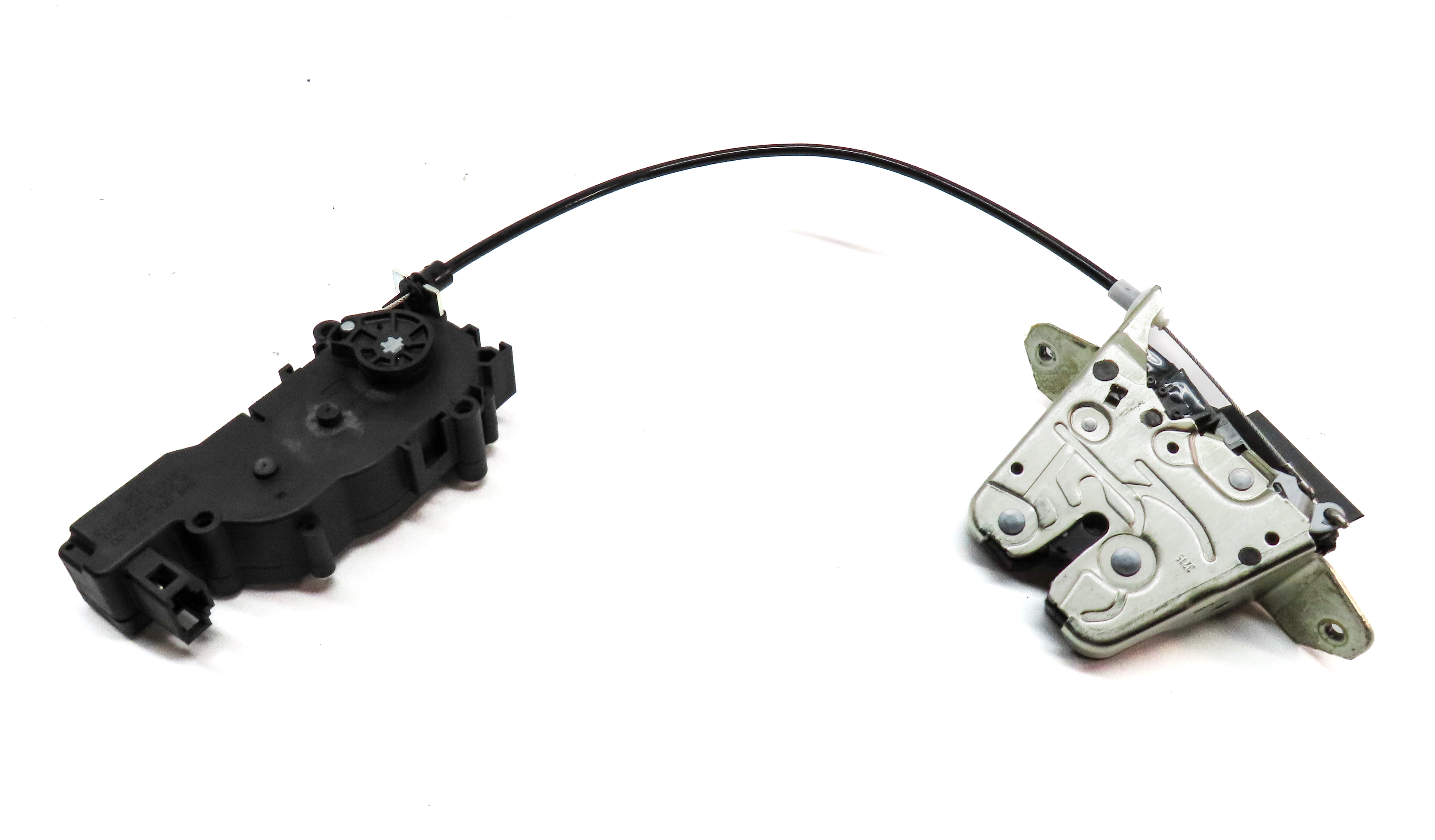 2016 MERCEDES GLA250 (X156) REAR HATCH TRUNL LOCK LATCH w/ SOFT CLOSE MOTOR — exact item pictured